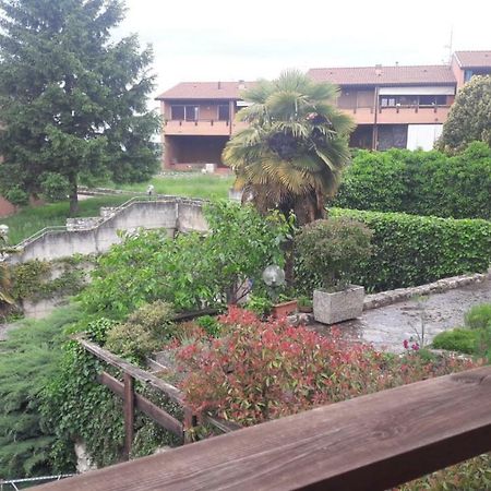 קסטלנואובו דל גארדה Appartamento Comodo Al Lago E Gardaland מראה חיצוני תמונה